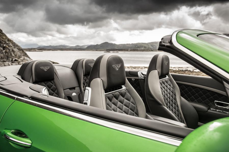  Bentley Continental GT Speed Convertible 2015 года  (фото 8 из 10)
